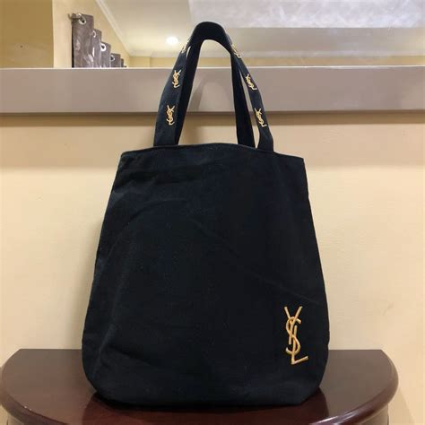 yves saint laurent black tote|saint laurent shopper tote.